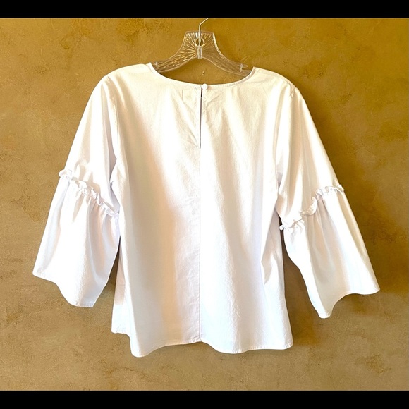 Practically New a.moon White Bell Sleeve Top - Picture 4 of 4
